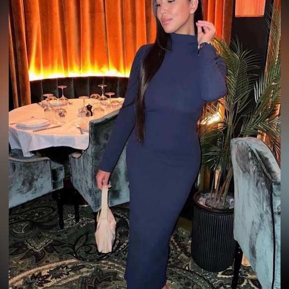 H&M Mock Neck Black Dress 🥹 - Picture 2 of 3